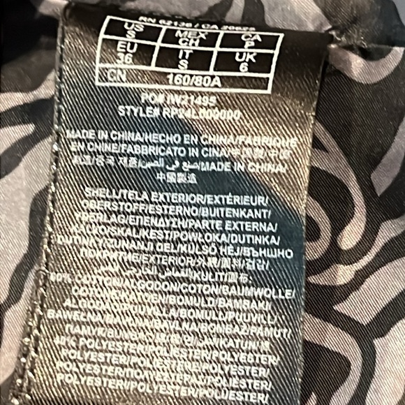 Guess Double-Breasted Black Women's Coat Size Small - Picture 8 of 8